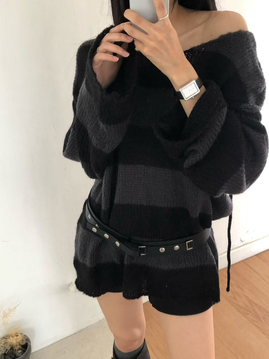 間條露肩毛衣 Striped Off-Shoulder Sweater
