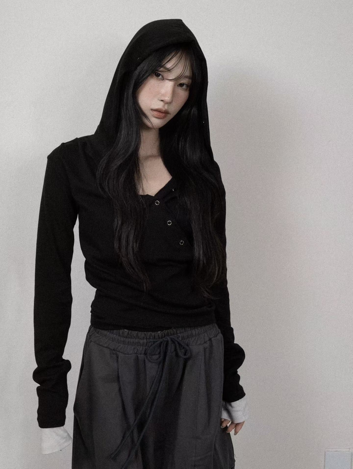 假兩件v領連帽長袖上衣 Fake Two-Piece V-Neck Hooded Long-Sleeved Top