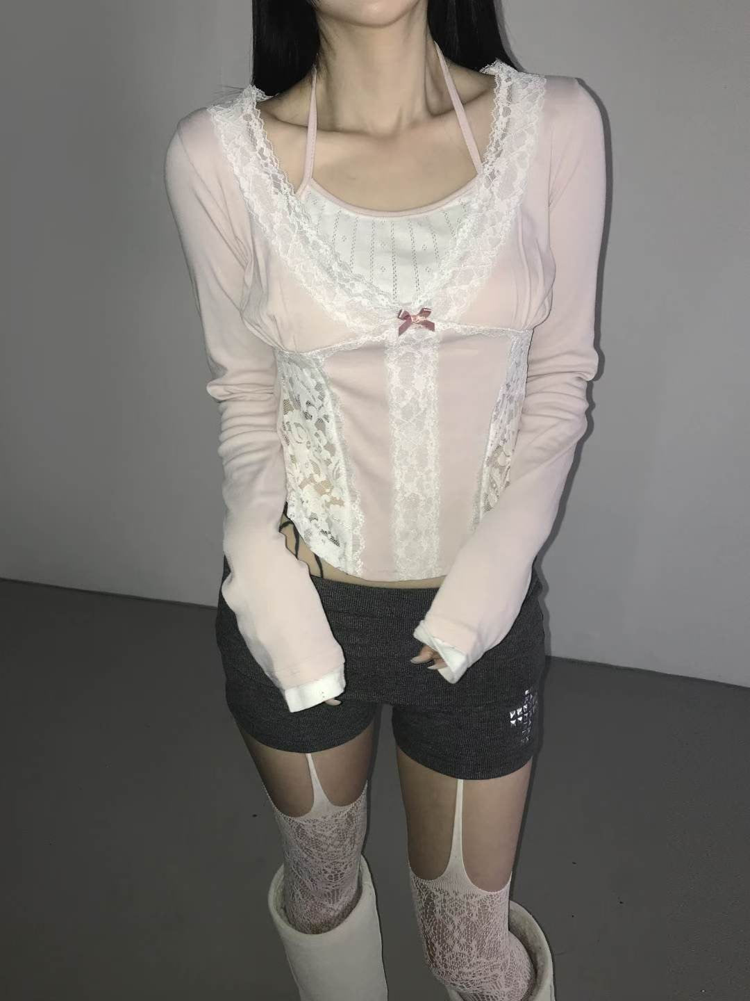 蕾絲假兩件長袖上衣 Lace Fake Two-Piece Long Sleeved Top