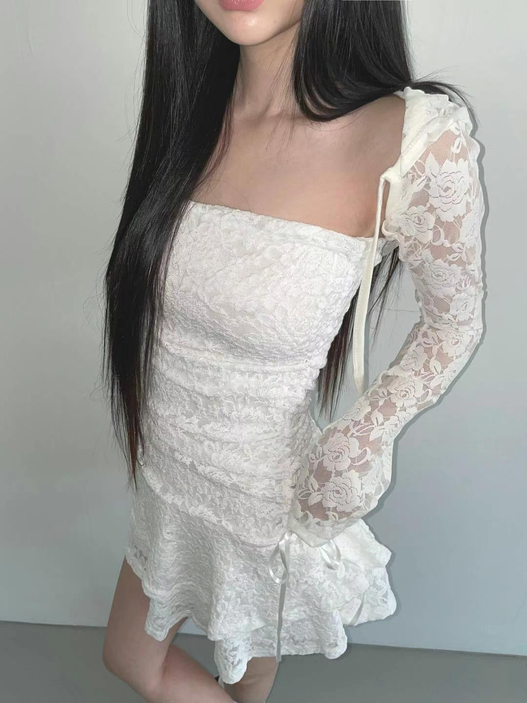 蕾絲修身連衣裙 Slim Fit Lace Dress