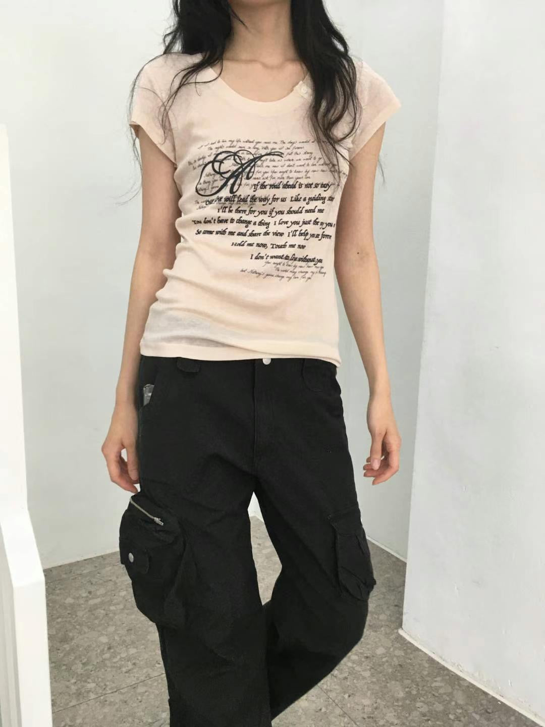 字母印花鈕扣上衣 Letter Print Button Top