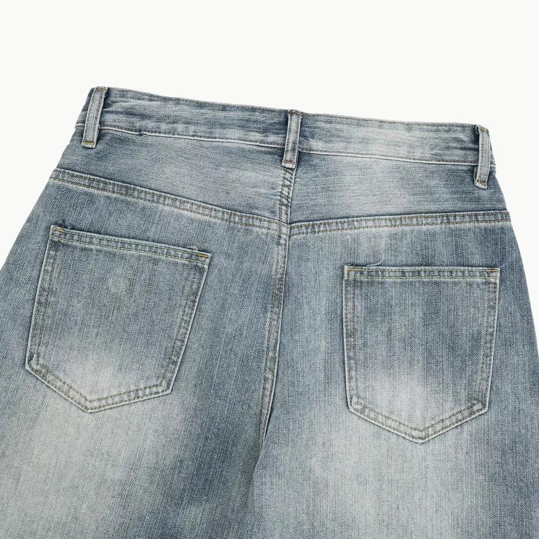 【Unisex】水洗寬鬆牛仔褲 Washed Loose Jeans