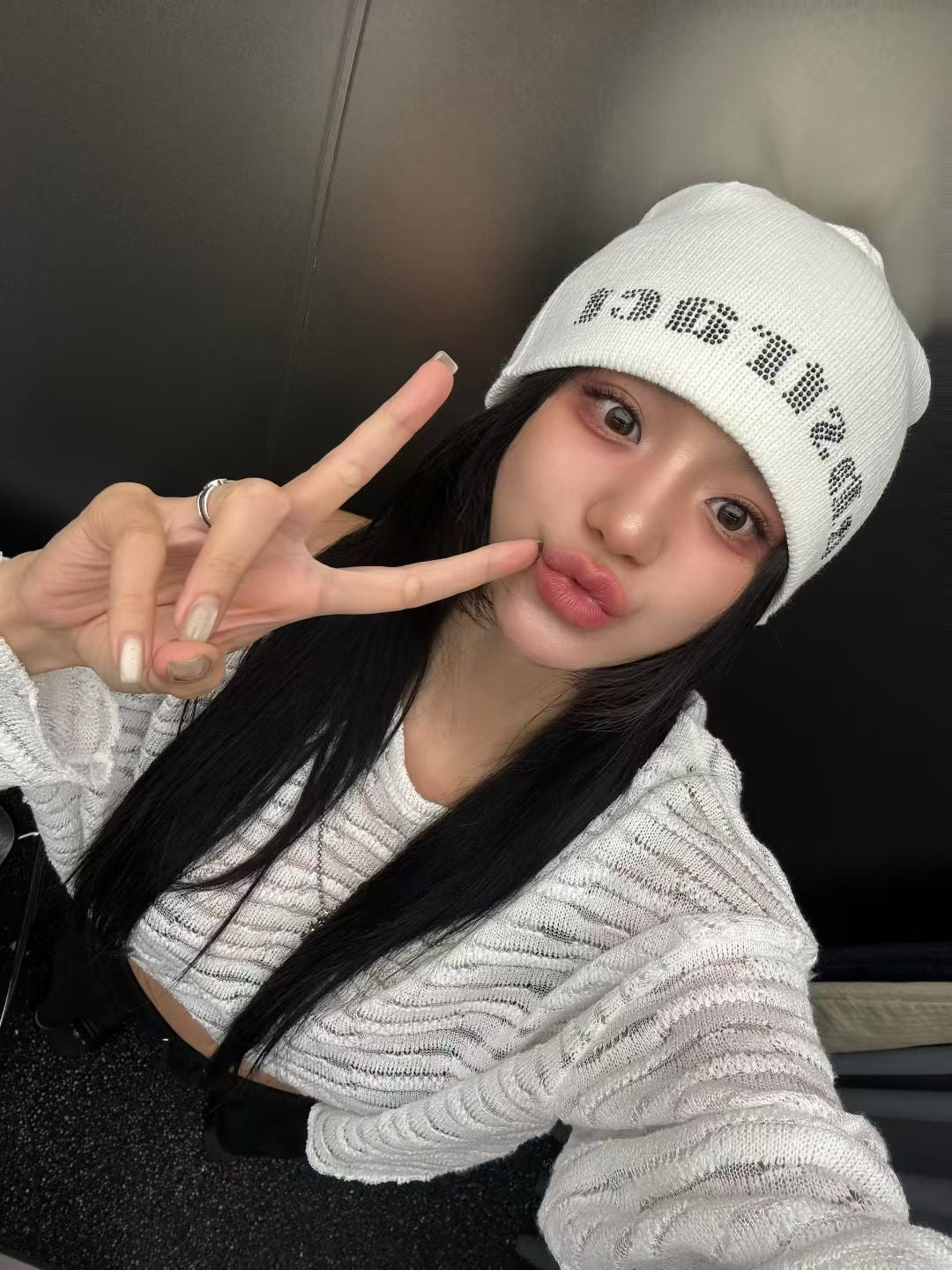 字母印花冷帽 Letter Print Beanie