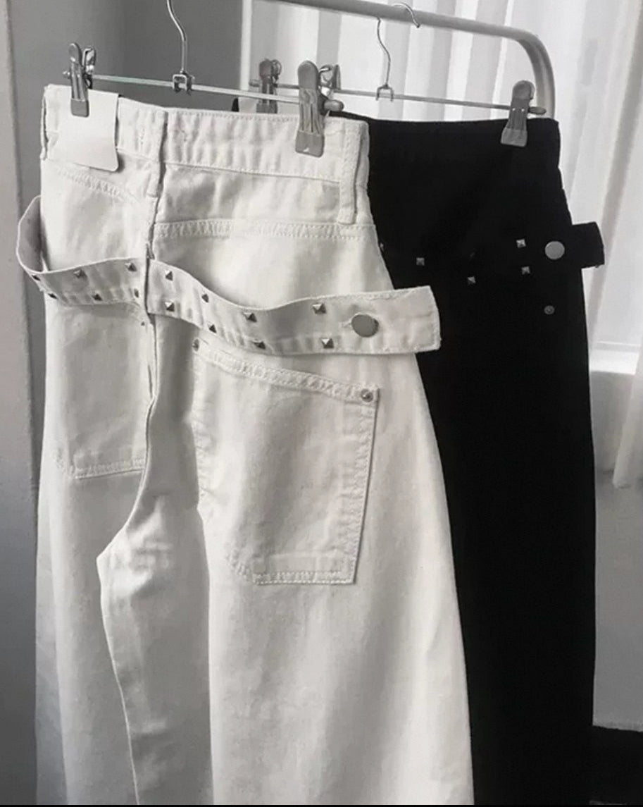 鉚釘腰帶彎刀褲 Rivet Belt Embroidery Wide Pants