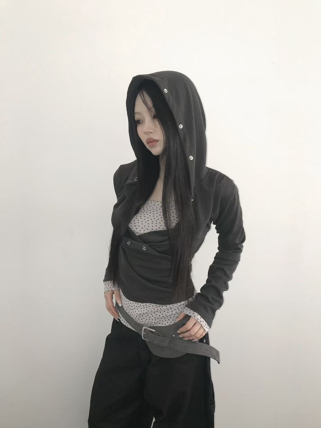 交叉V領釘釦連帽上衣 Crossover V-neck Buttoned Hooded Top