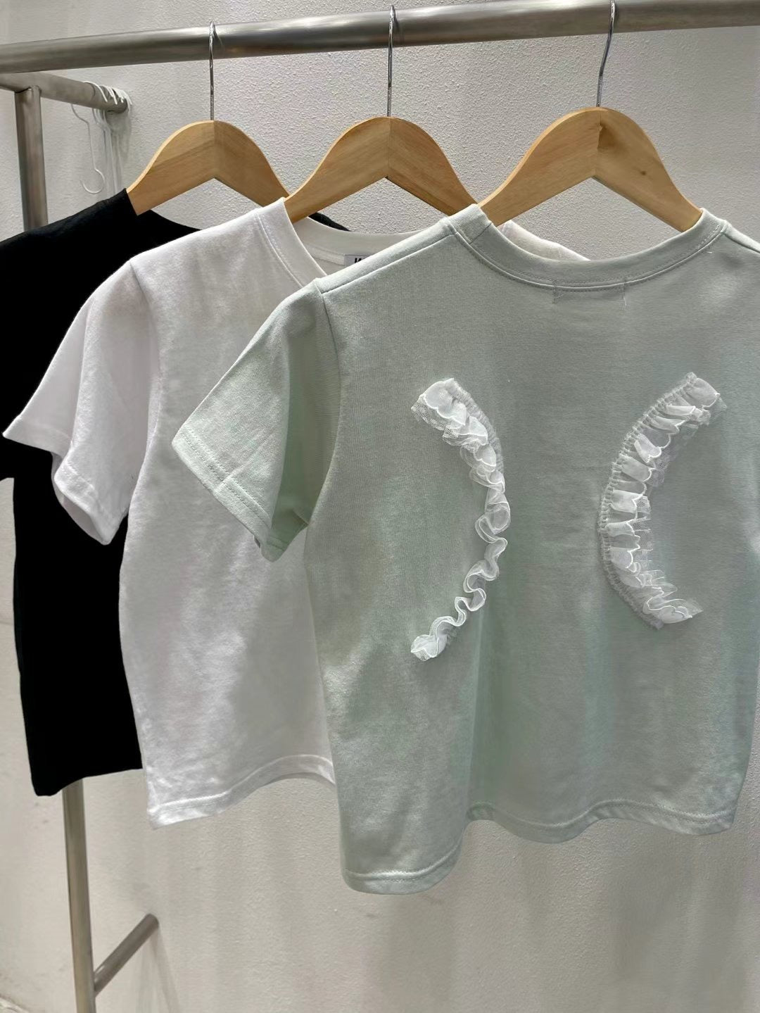 蕾絲翅膀短袖 Lace Wings Short Sleeves