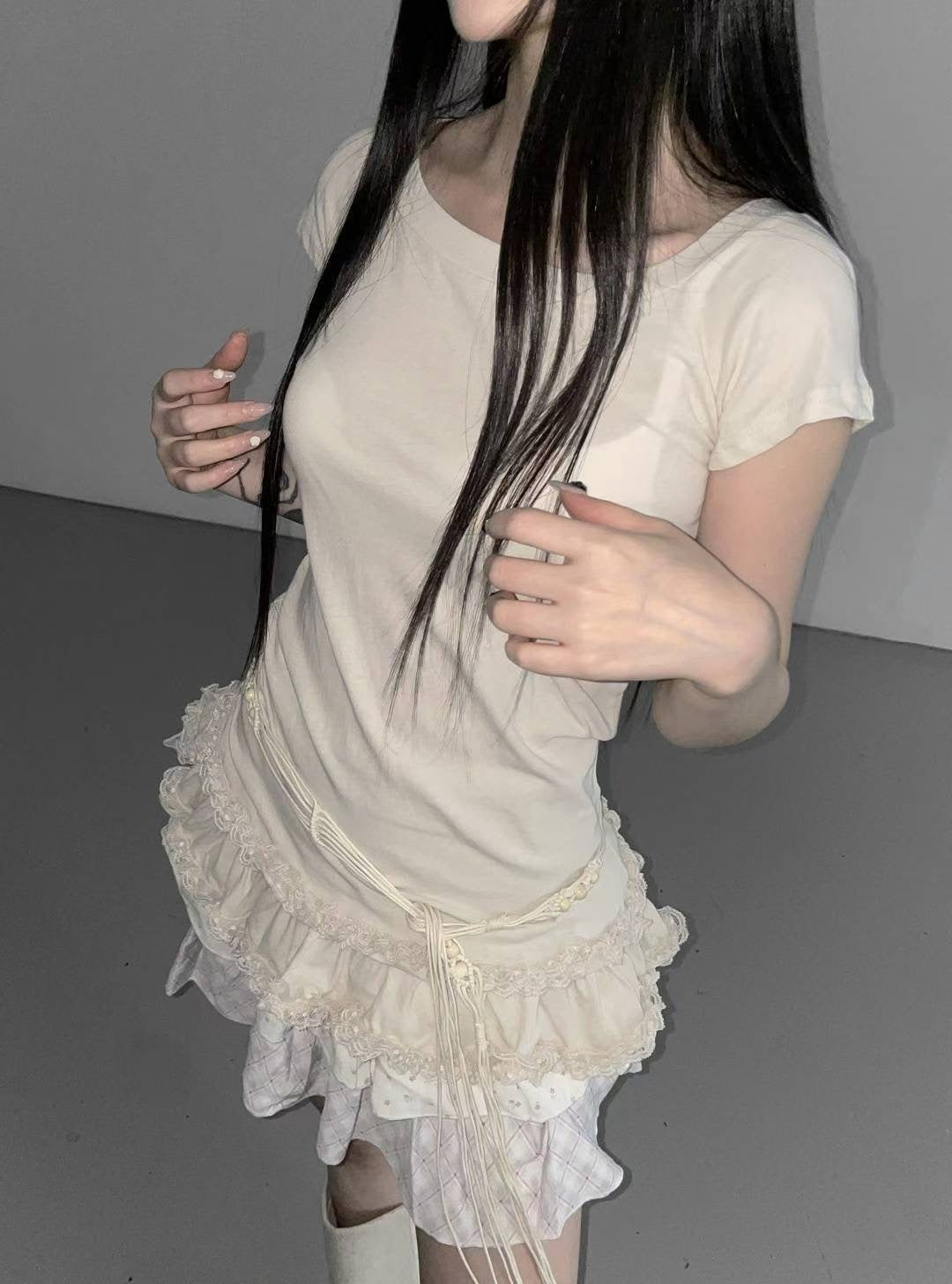 花邊裙擺短袖上衣 Hem Short-Sleeved Top