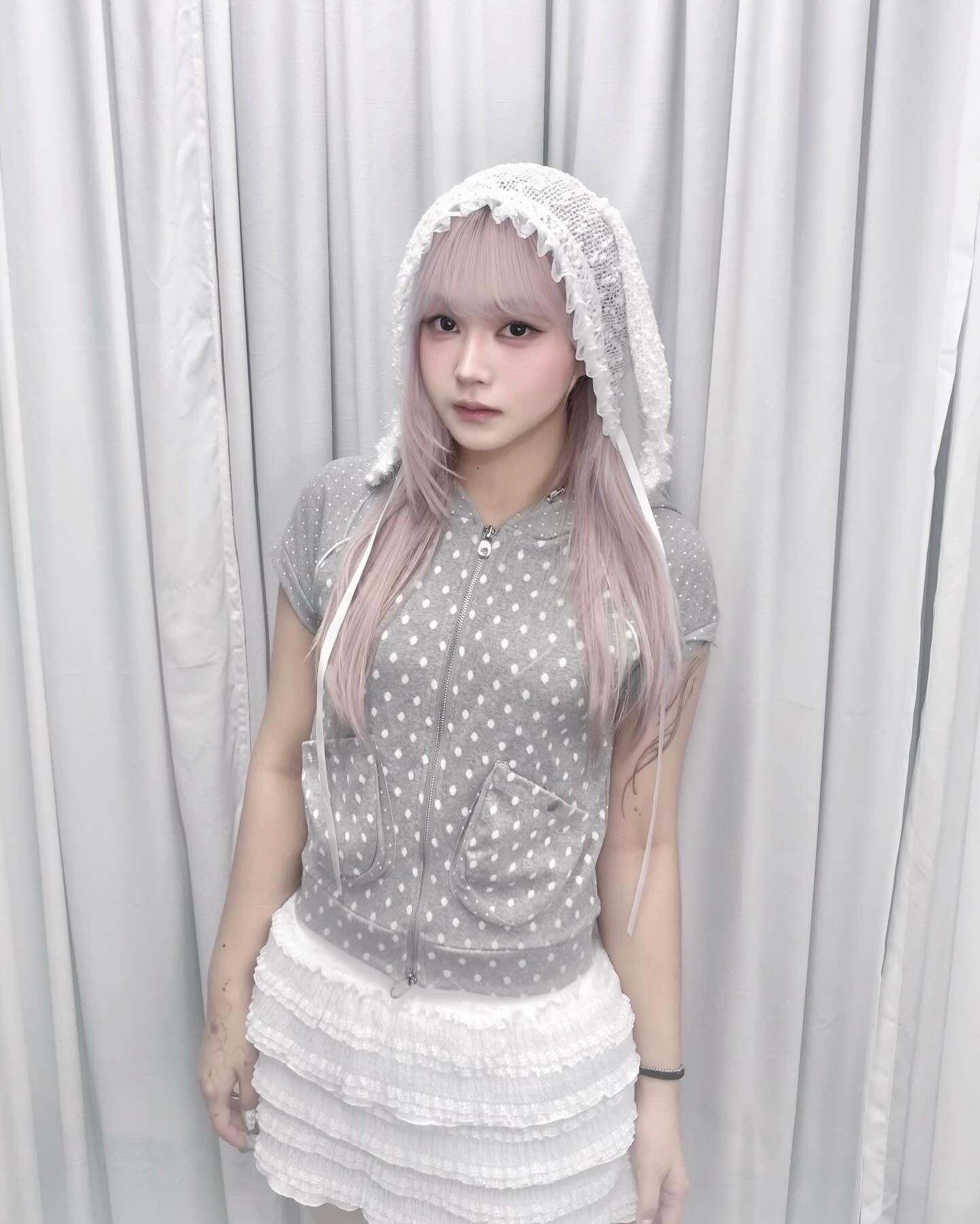 波點拉鍊連帽短袖 Polka Dot Zip-up Short Sleeve Hoodie