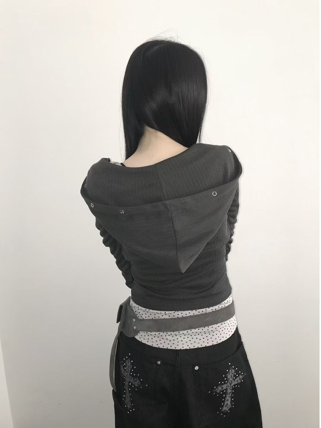 交叉V領釘釦連帽上衣 Crossover V-neck Buttoned Hooded Top