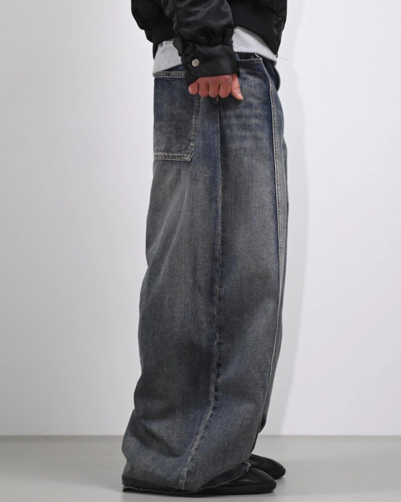 【Unisex】水洗牛仔寬褲 Washed Wide Denim Pants