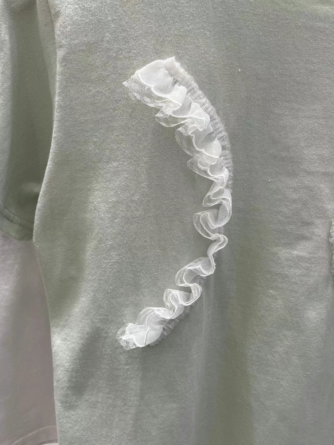 蕾絲翅膀短袖 Lace Wings Short Sleeves