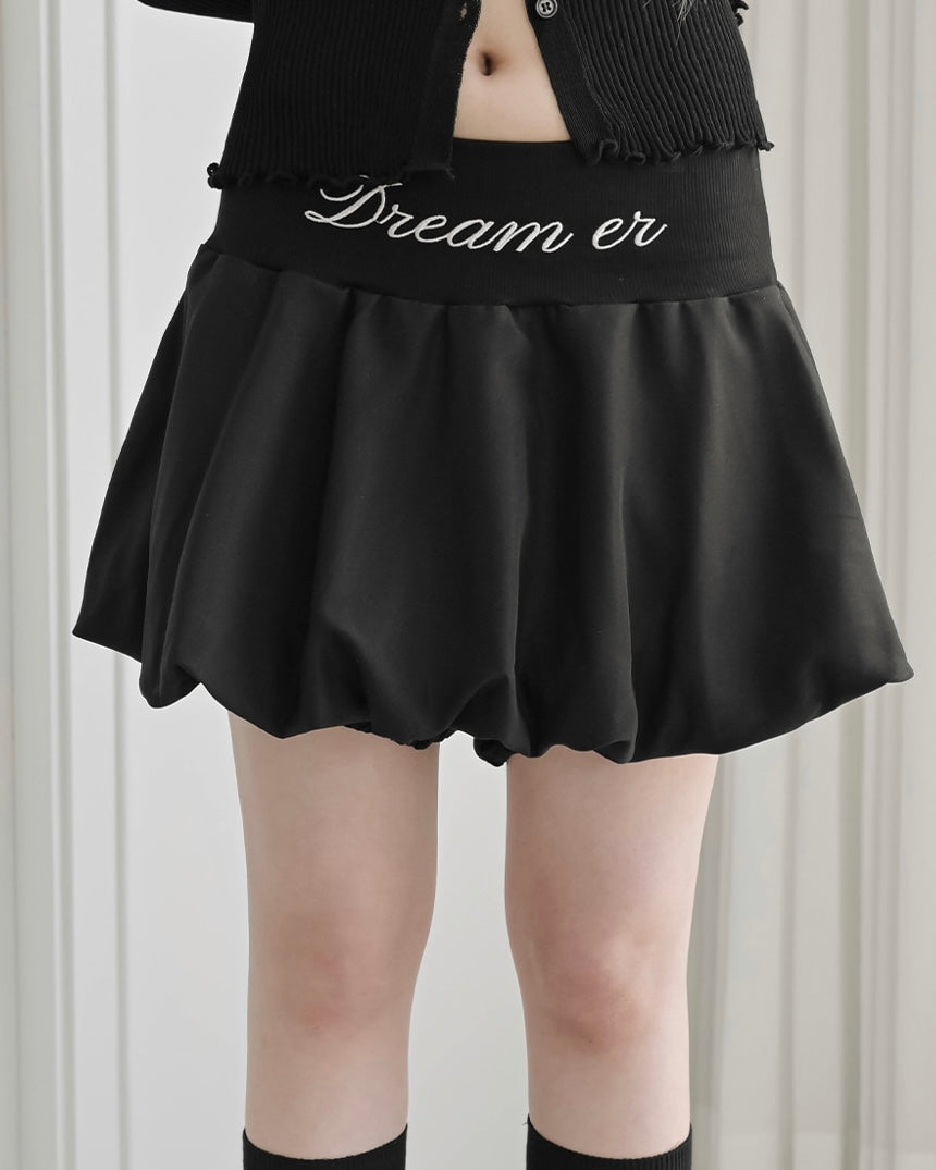 刺繡字母花苞裙Embroidered Letter Pumpkin Skirt