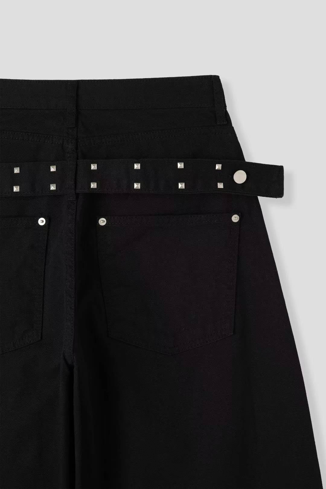 鉚釘腰帶彎刀褲 Rivet Belt Embroidery Wide Pants
