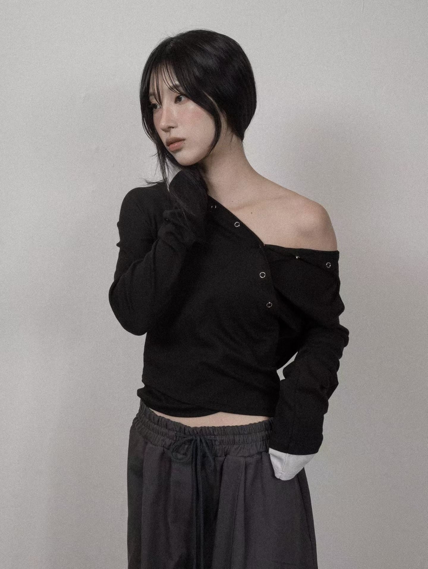 假兩件v領連帽長袖上衣 Fake Two-Piece V-Neck Hooded Long-Sleeved Top