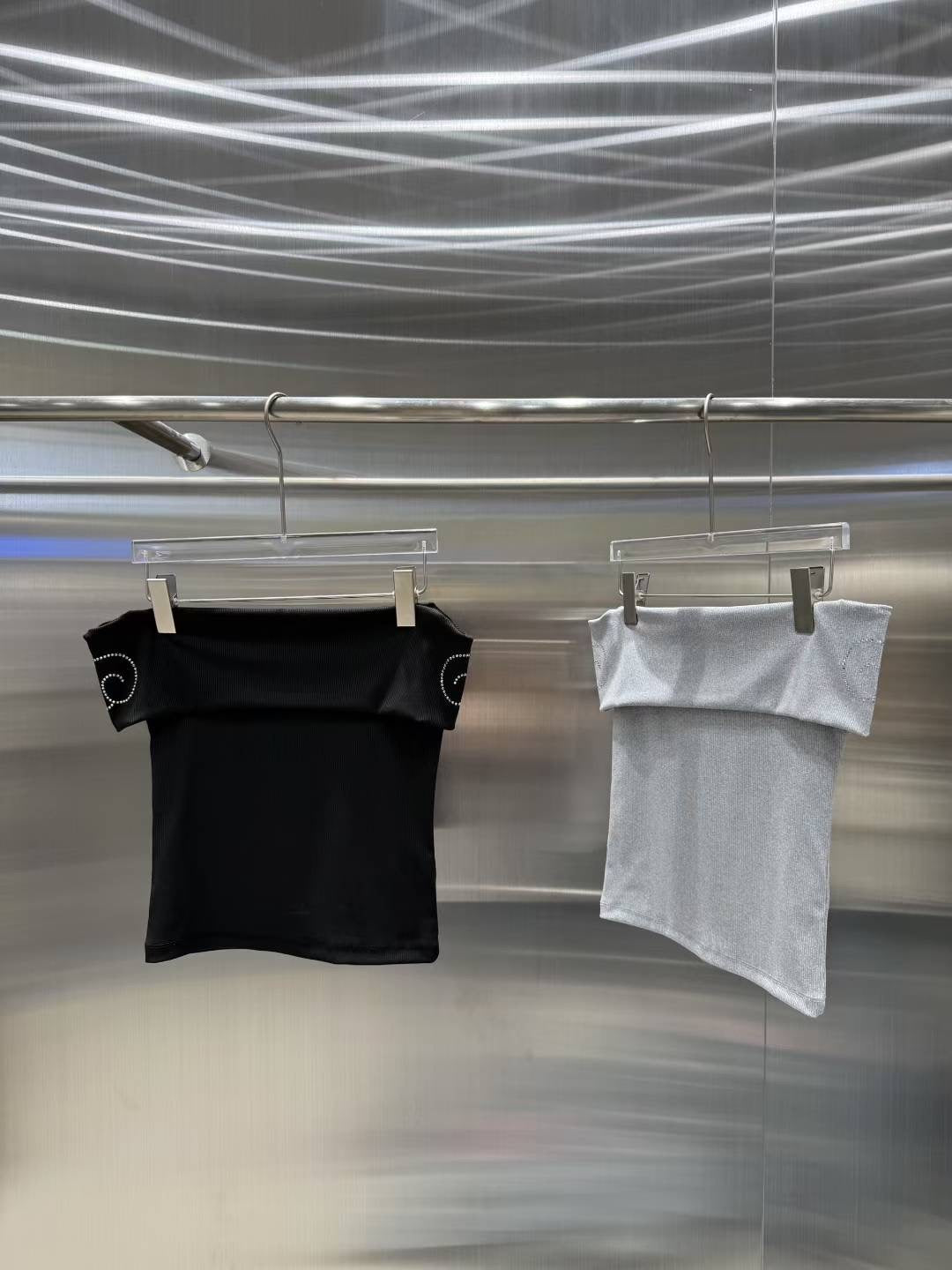 天使翅膀露肩上衣 Angel Wings Off-Shoulder Top