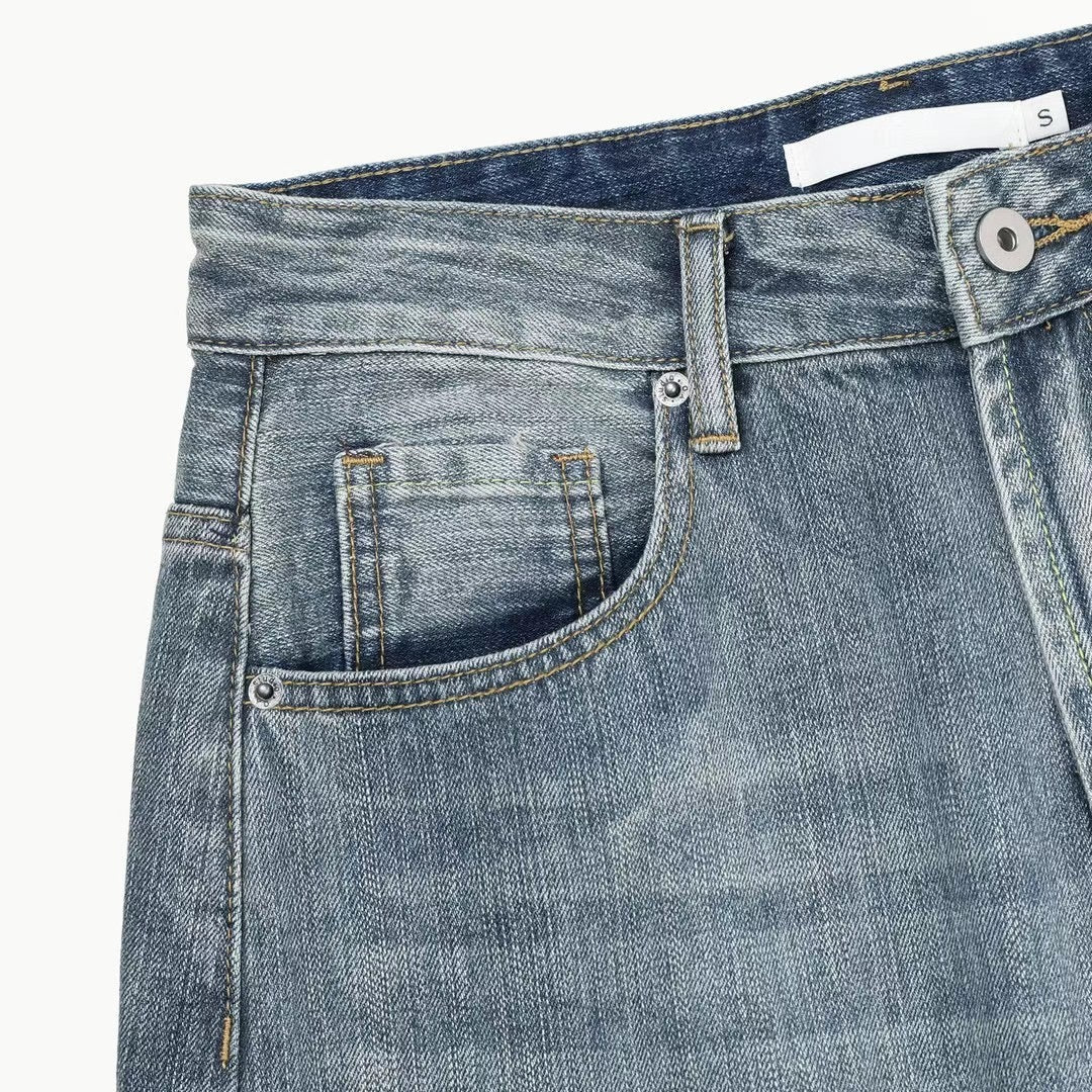 【Unisex】水洗寬鬆牛仔褲 Washed Loose Jeans