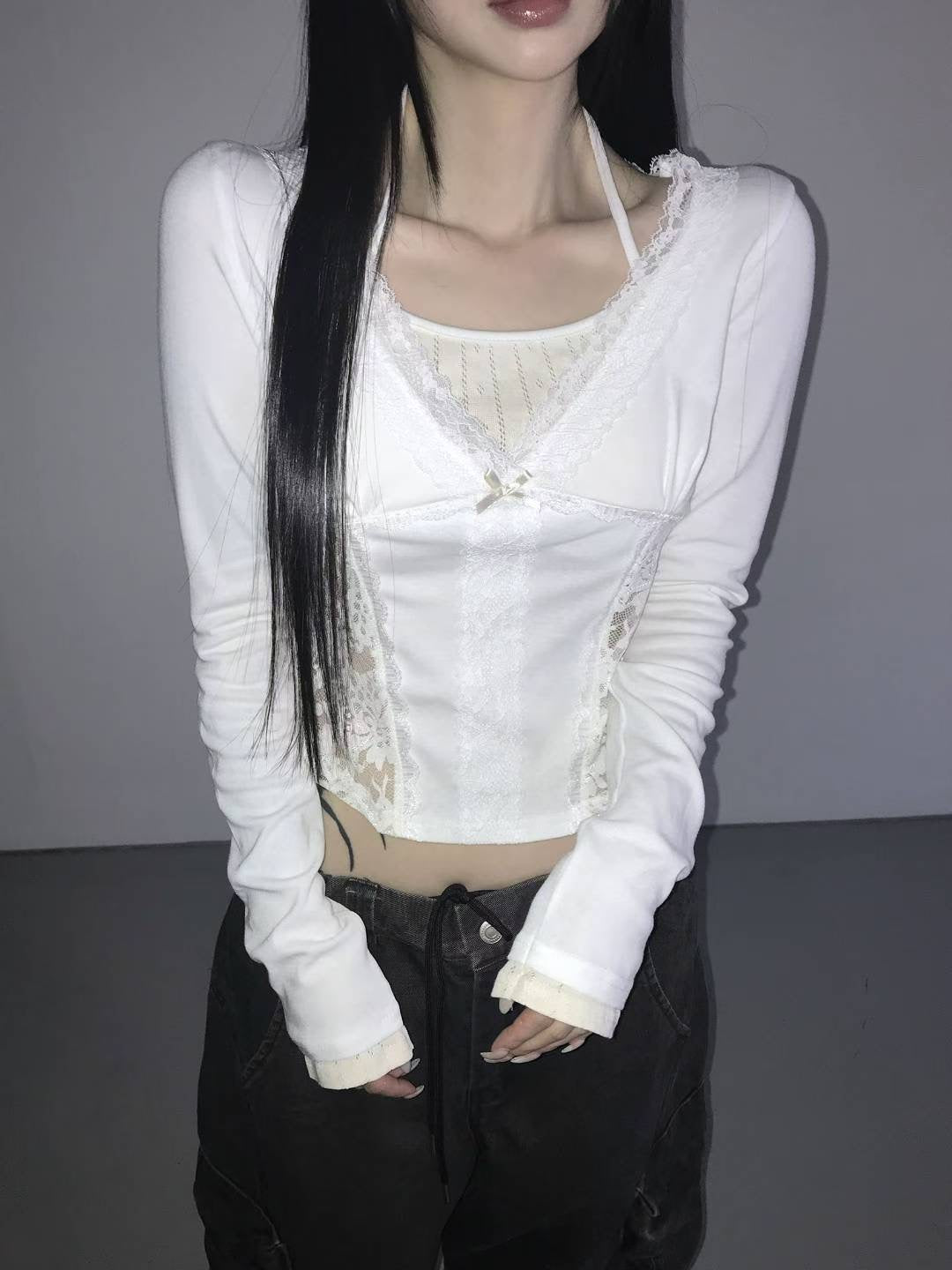 蕾絲假兩件長袖上衣 Lace Fake Two-Piece Long Sleeved Top
