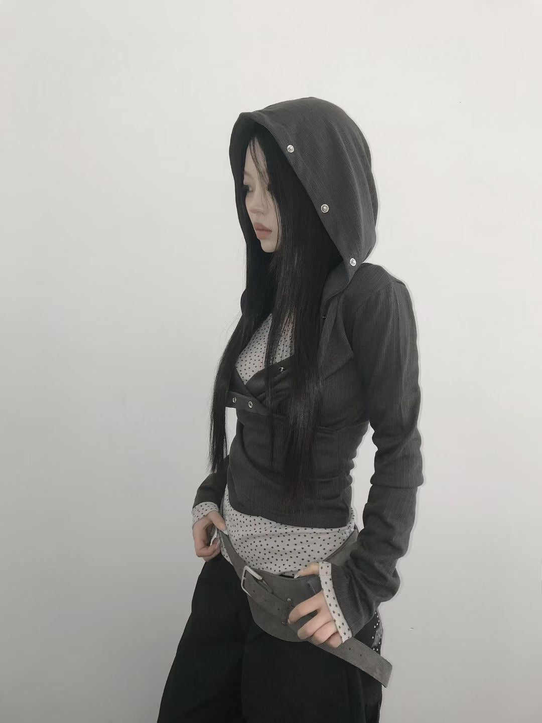 交叉V領釘釦連帽上衣 Crossover V-neck Buttoned Hooded Top