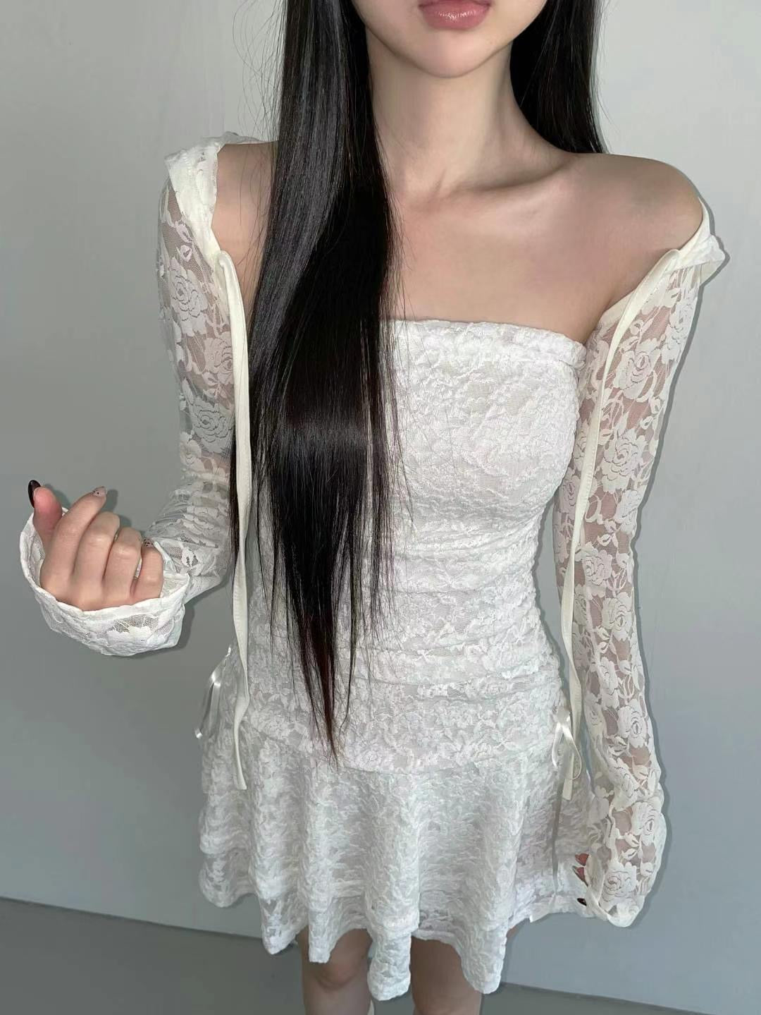 蕾絲修身連衣裙 Slim Fit Lace Dress