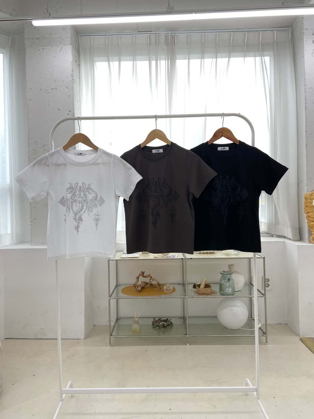 愛心圖騰印花短袖上衣 Heart Totem Print Short Sleeve Top
