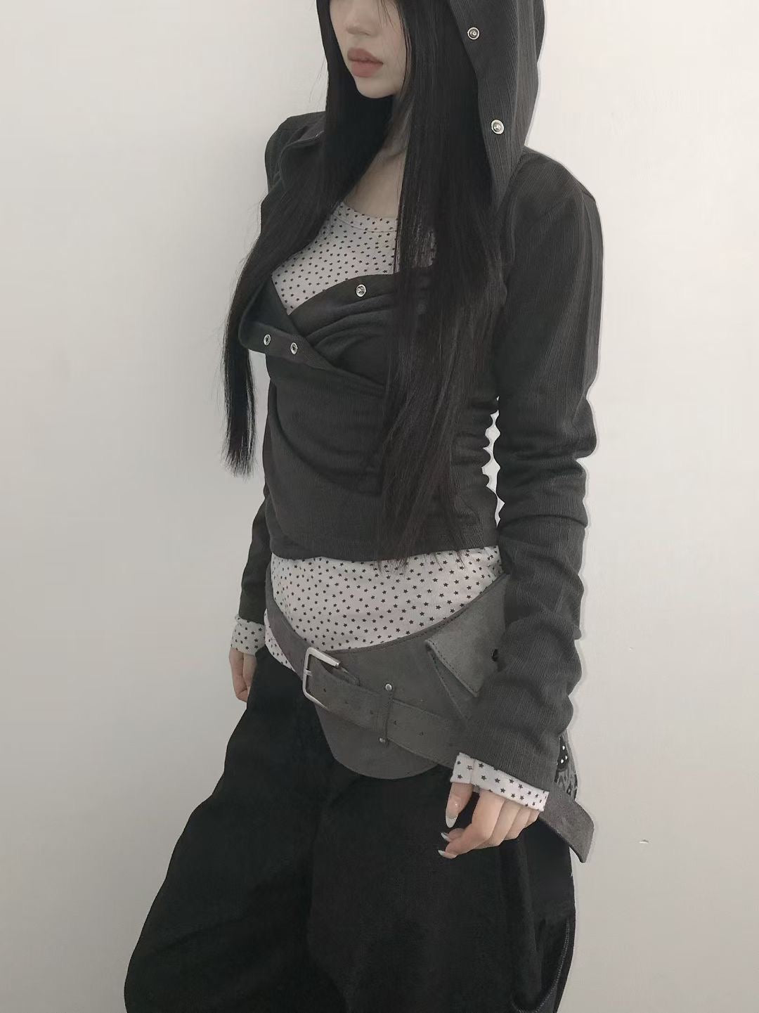 交叉V領釘釦連帽上衣 Crossover V-neck Buttoned Hooded Top