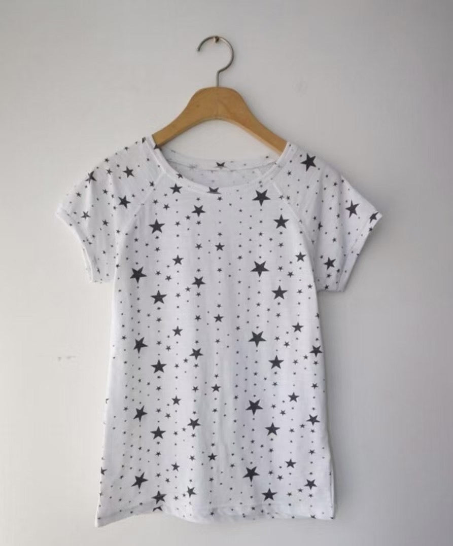 星星圖案短袖T-shirt Star-Patterned Short Sleeve T-shirt