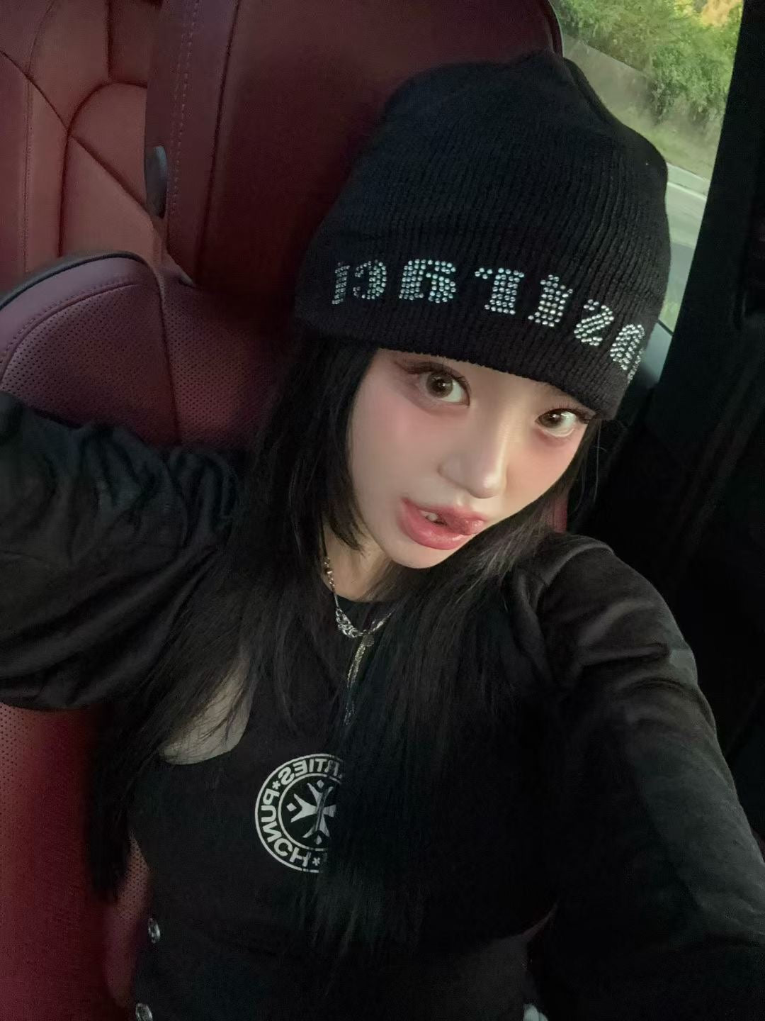 字母印花冷帽 Letter Print Beanie