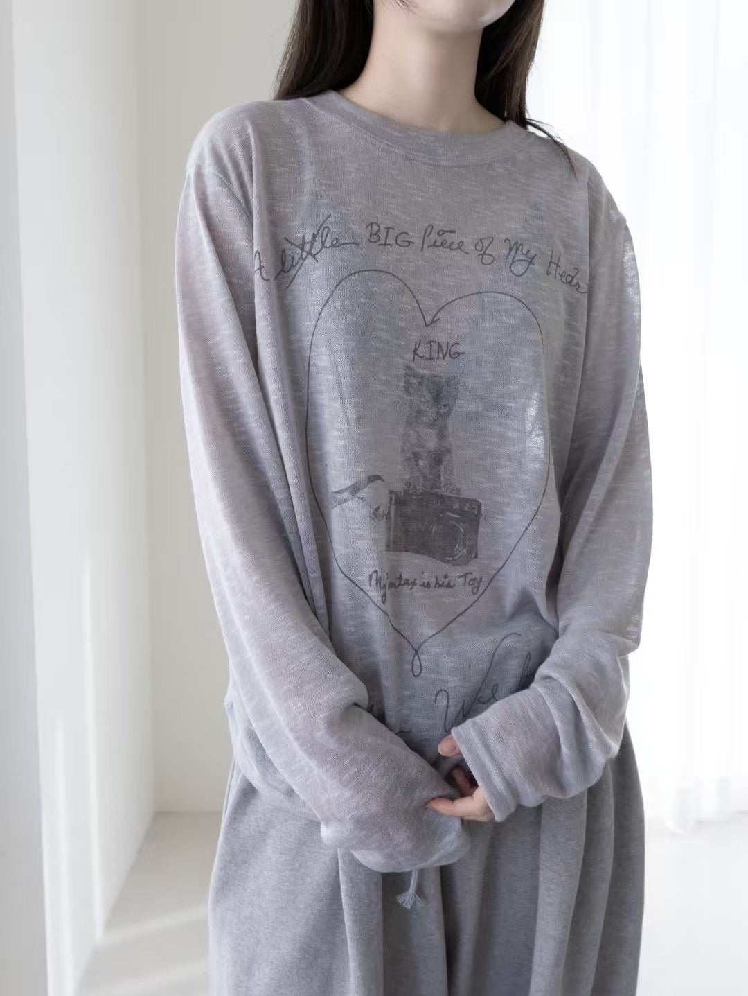 透膚印花罩衫 Sheer Printed Blouse
