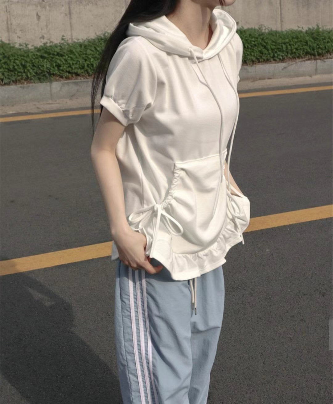 連帽荷葉邊裙擺短袖 Hooded T-shirt with Ruffle Skirt Hem