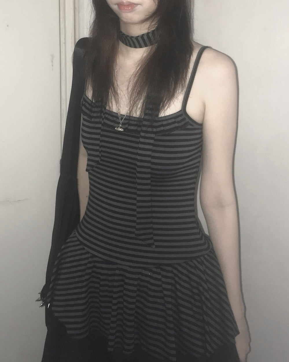 條紋掛頸裙擺吊帶 Striped Halterneck Vest