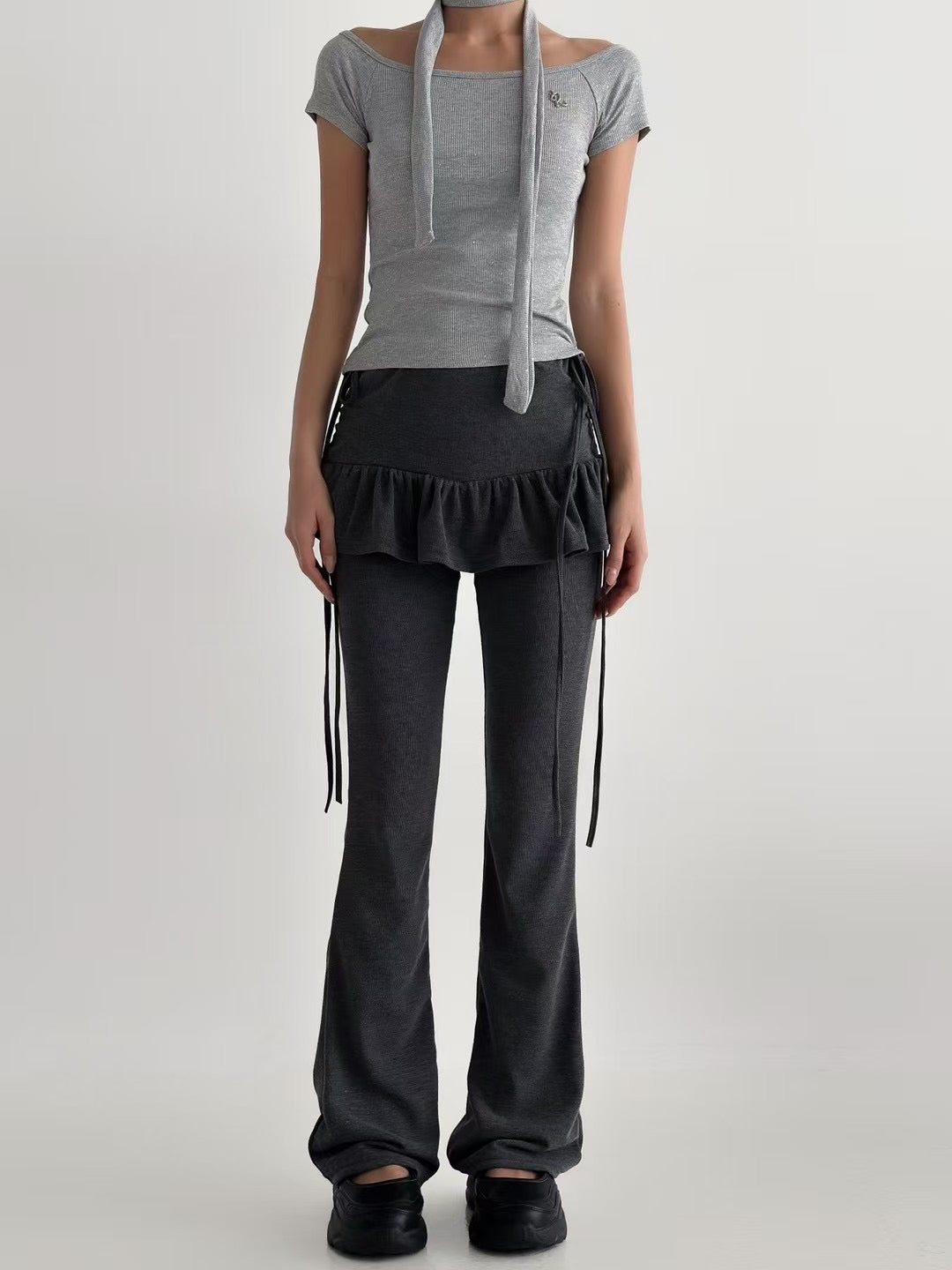 荷葉邊喇叭裙褲 Ruffled Skirt Over Pants