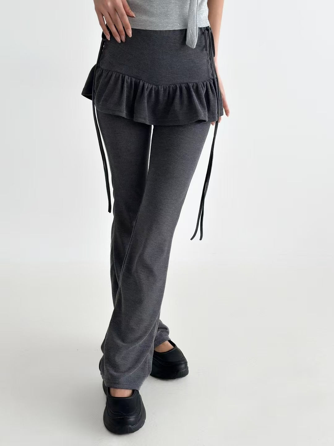 荷葉邊喇叭裙褲 Ruffled Skirt Over Pants