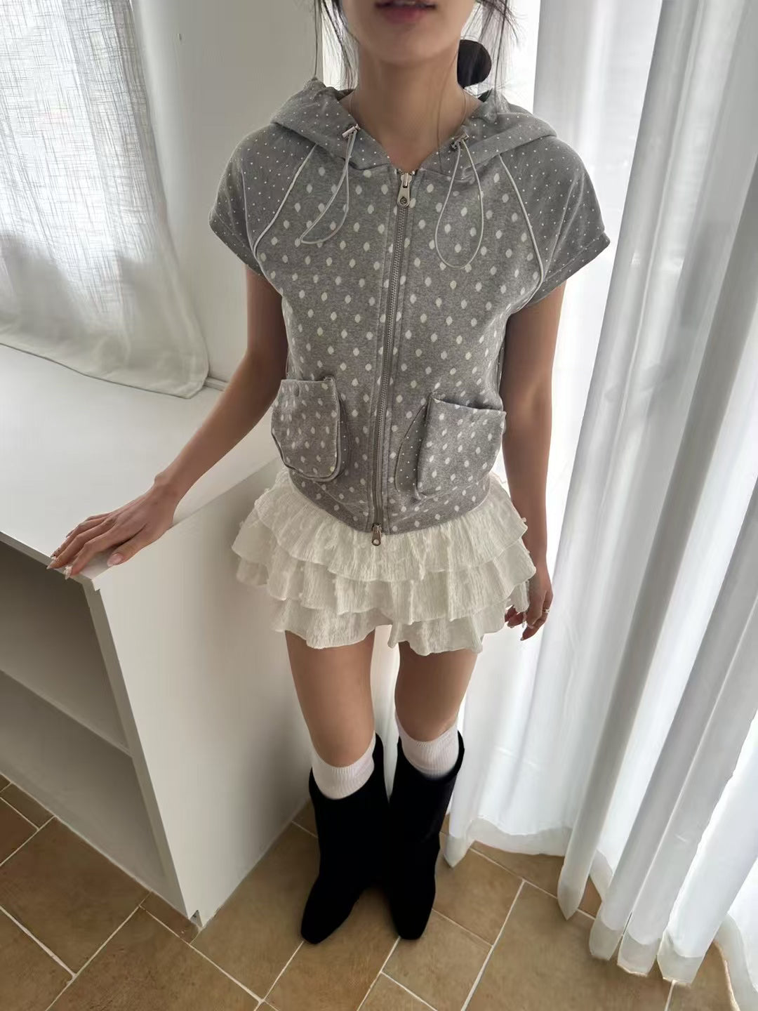 波點拉鍊連帽短袖 Polka Dot Zip-up Short Sleeve Hoodie