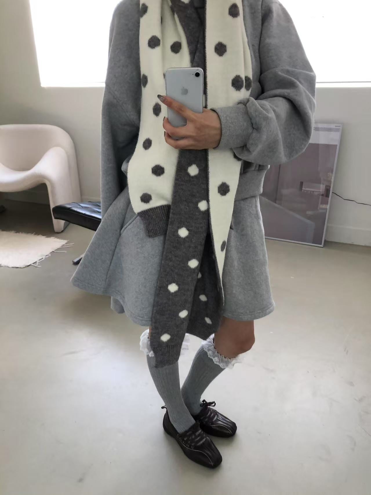 針織波點頸巾 Knitted Polka Dot Scarf