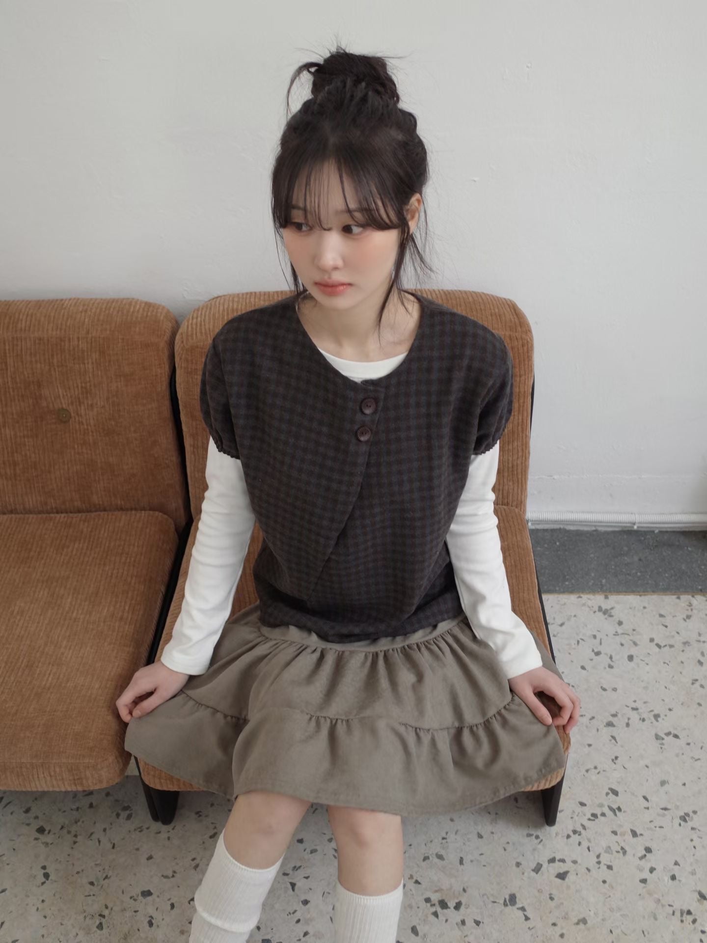 格仔鈕扣上衣 Checkered Button Blouse