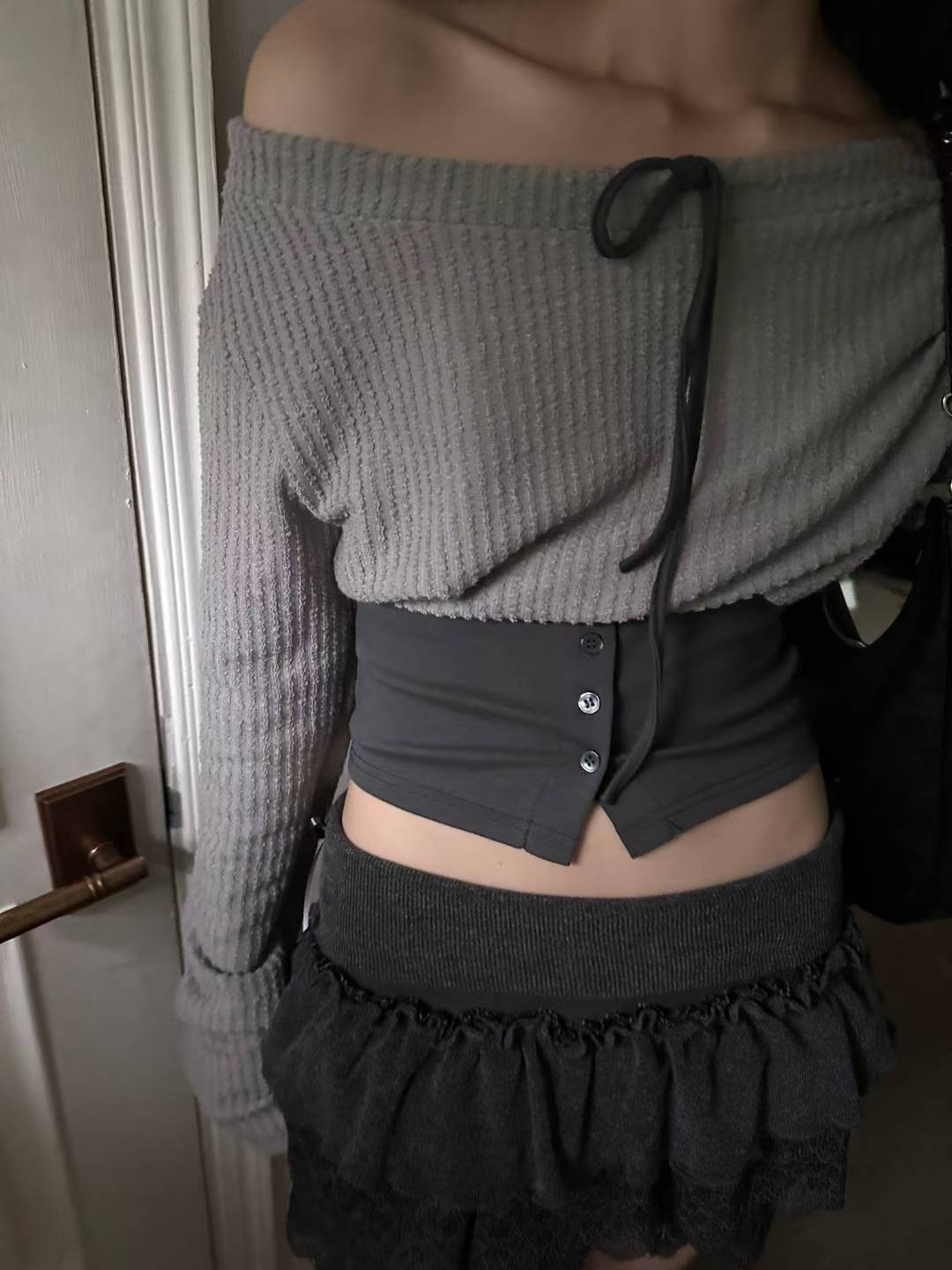 針織修身一字肩 Knit Off-Shoulder Fitted Top