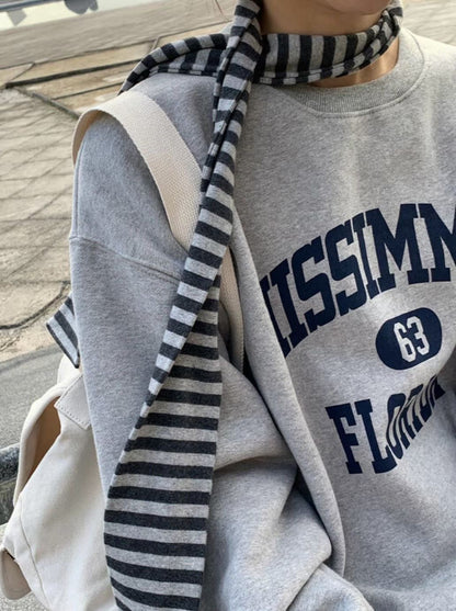 條紋細頸巾 Striped scarf
