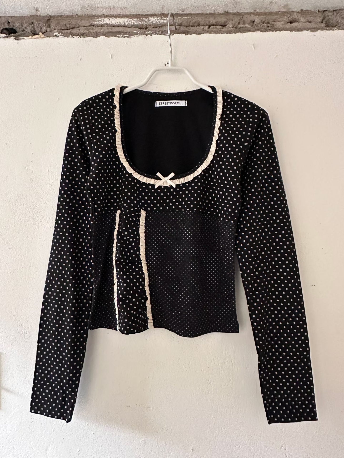 蕾絲波點拼接上衣 Polka Dot Lace Patchwork Top