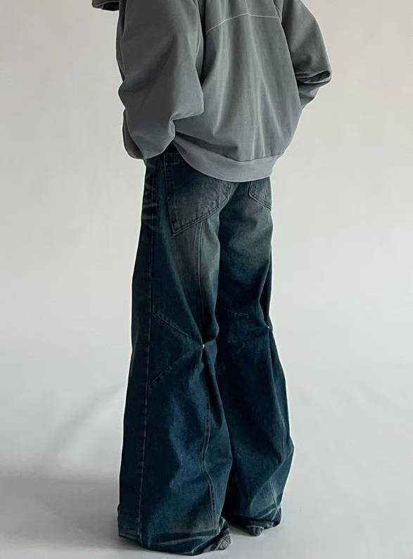 【Unisex】鈕扣彎刀牛仔褲  Button Barrel-leg Jeans