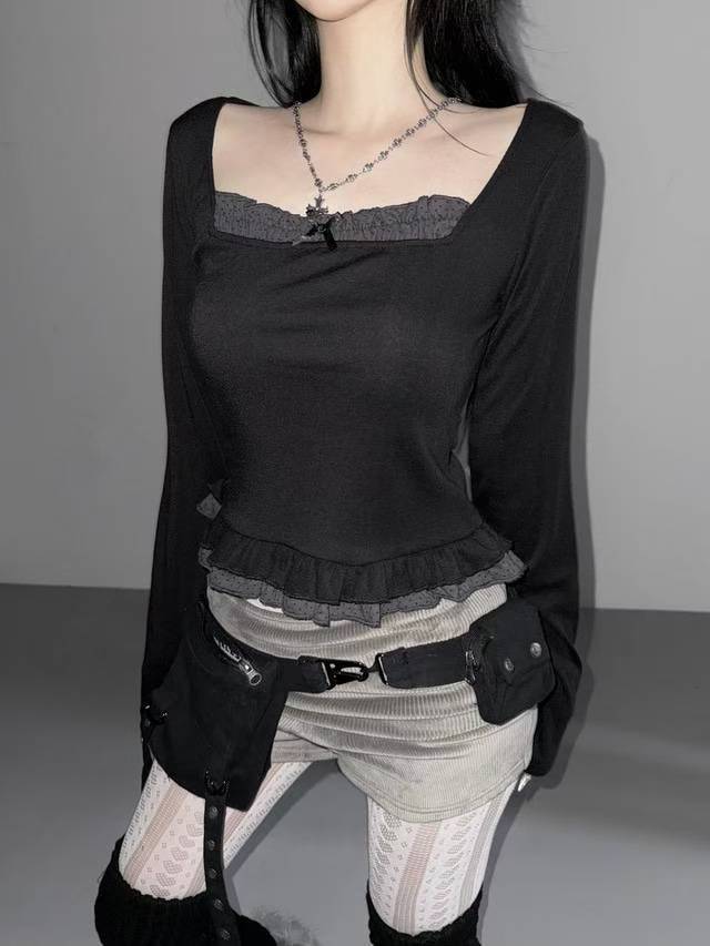 假兩件方領長袖上衣  Square Neck Fake Two-Piece Long-Sleeved Top