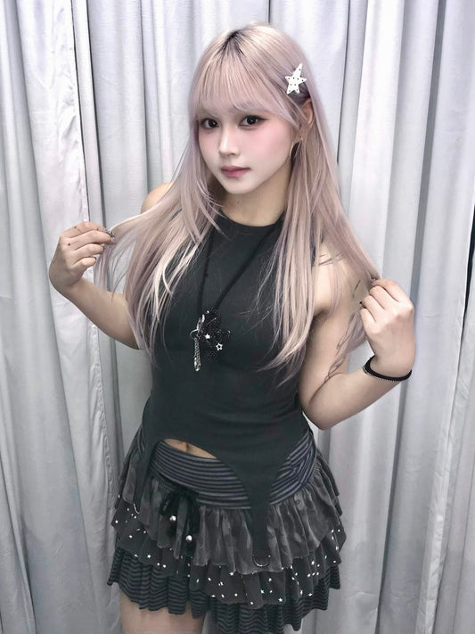 純色金屬扣下襬修身背心 Metal Buckle Hem Fitted Tank Top