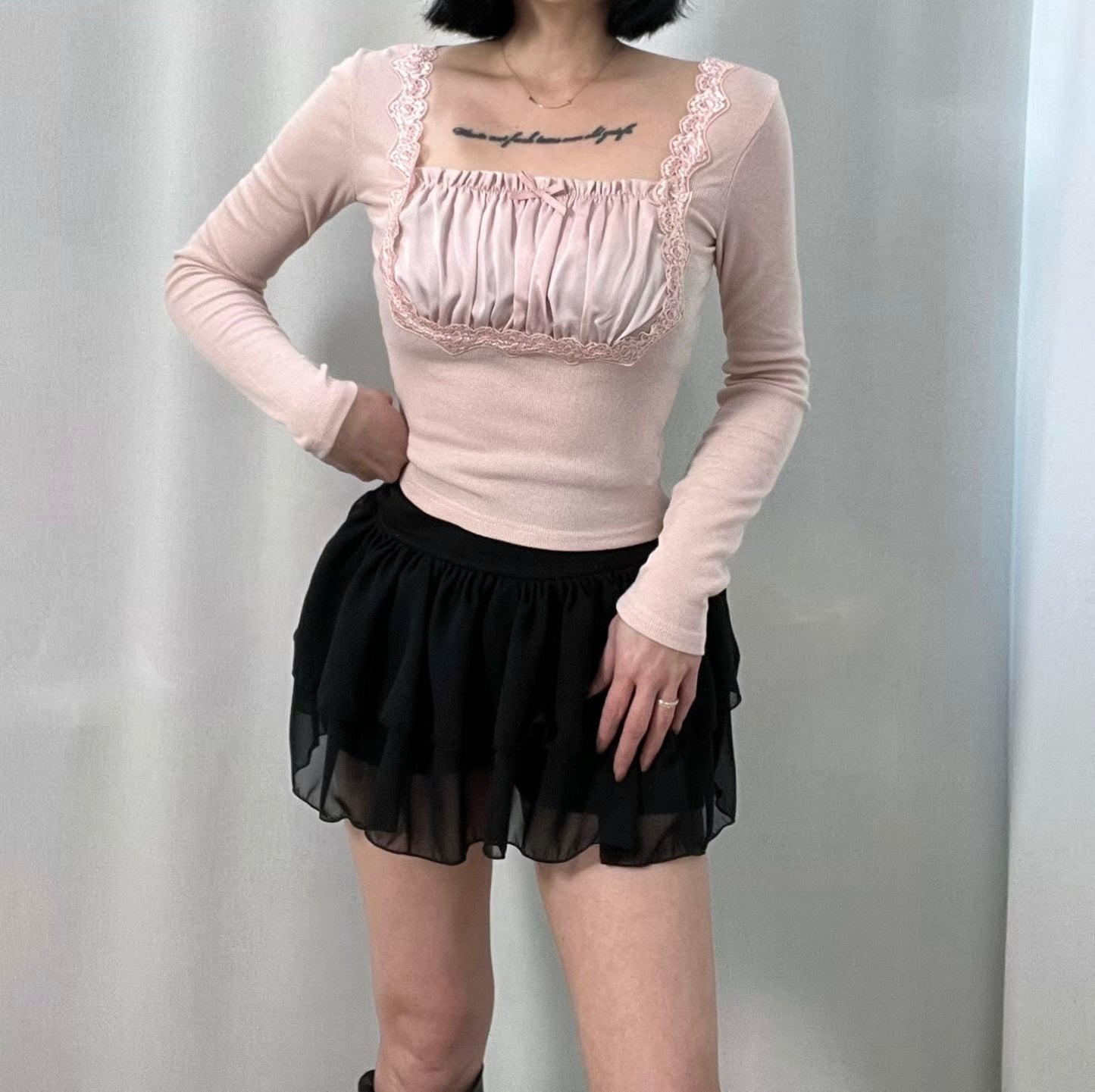 皺摺蕾絲方領上衣 Pleated Lace Square Neck Top