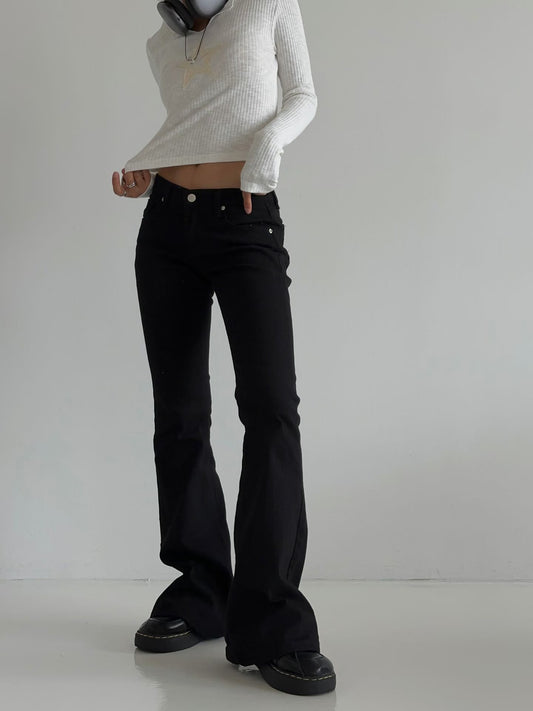 低腰微喇叭褲 Low-Rise Micro Flare Pants