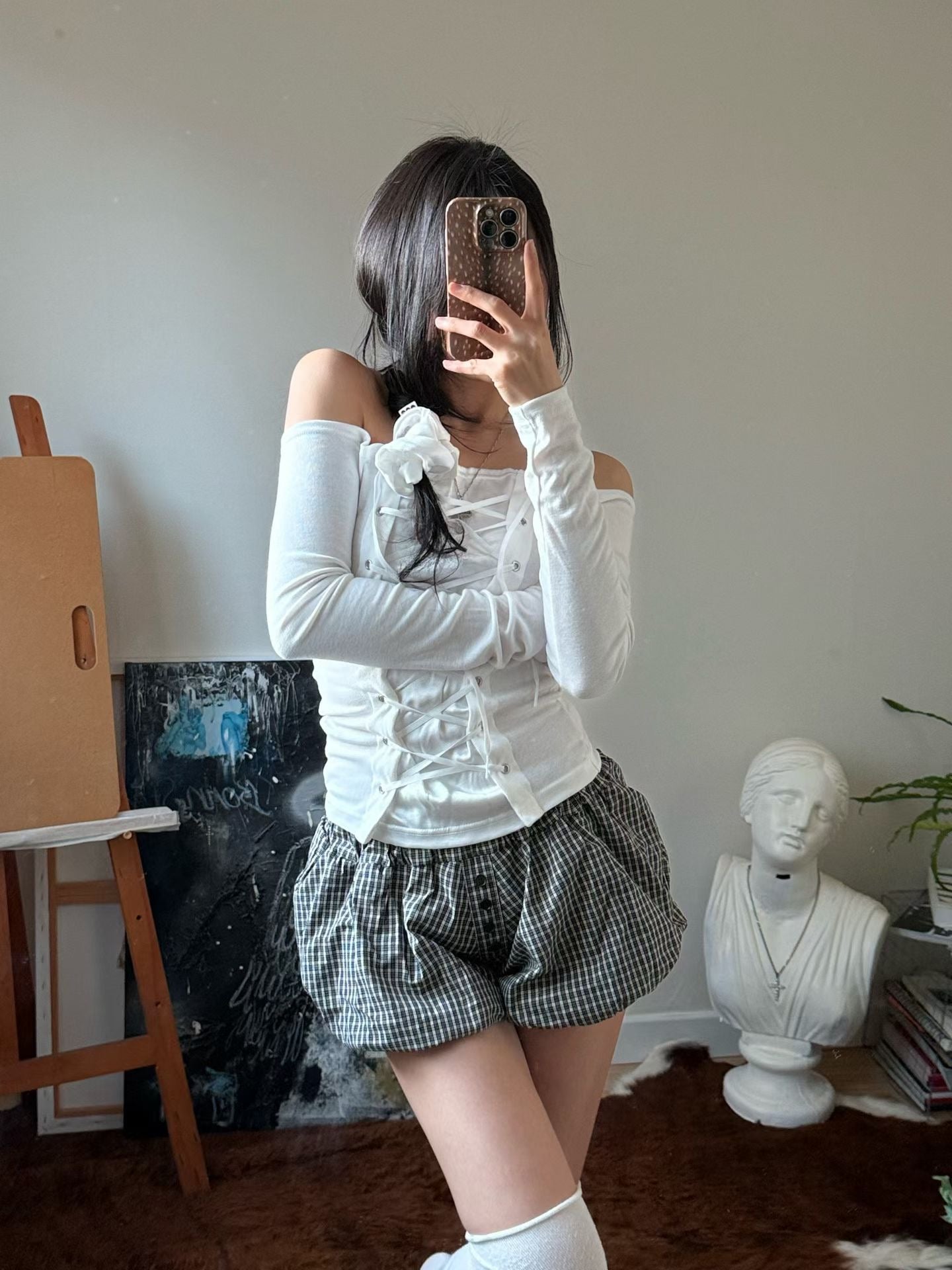 露肩綁帶上衣 Tie-Strap Off-Shoulder Top