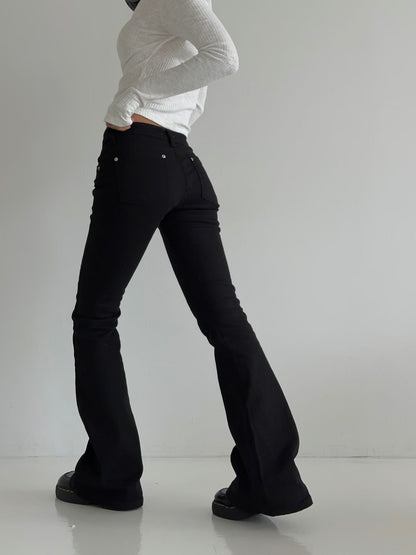 低腰微喇叭褲 Low-Rise Micro Flare Pants