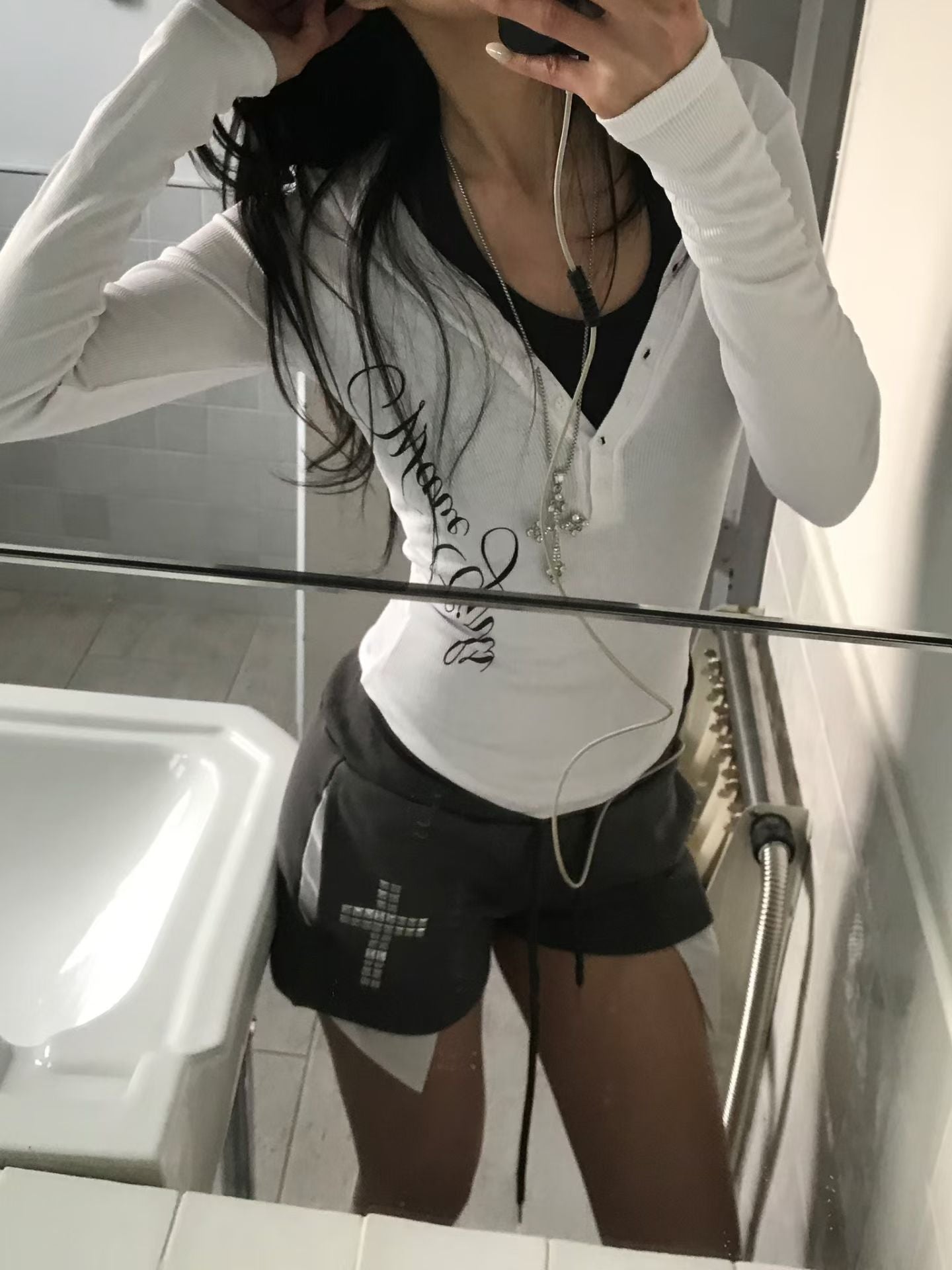 鈕扣文字印花上衣 Button Text Print Top