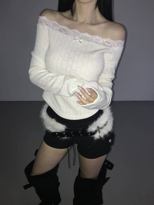 蕾絲蝴蝶結一字肩長袖上衣Lace Bow One-Shoulder Long-Sleeved Top