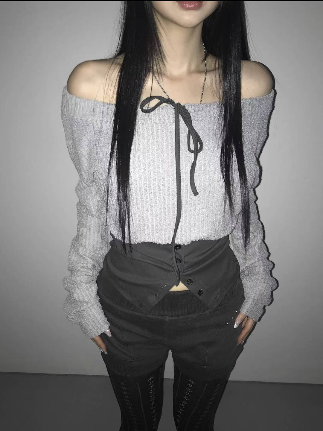 針織修身一字肩 Knit Off-Shoulder Fitted Top