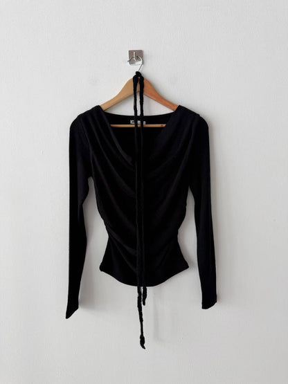 蕾絲蕩領掛頸長袖 Lace halter-neck long-sleeve top