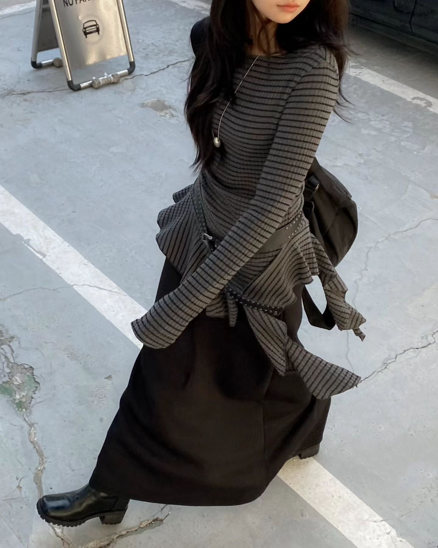 條紋不規則下擺長袖上衣 Striped Asymmetrical Hem Long Sleeve Top